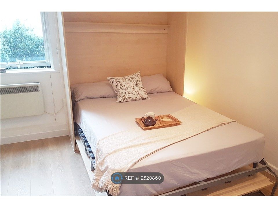 Property photo 1 of 7 Furnished Double Bed