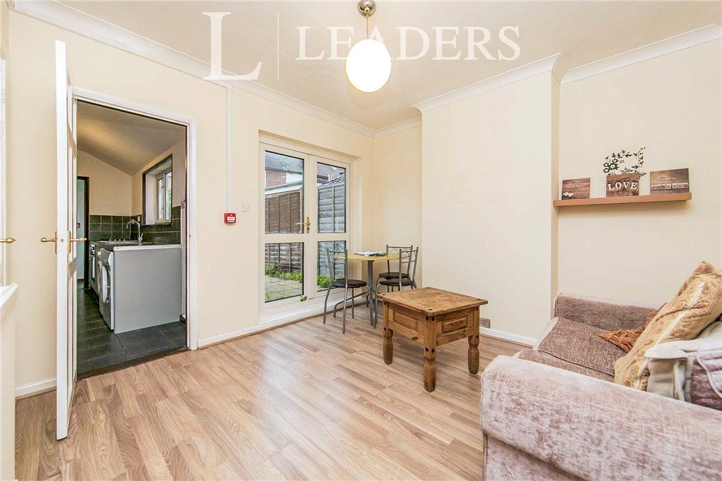 Property photo 2 of 17 Picture No. 16