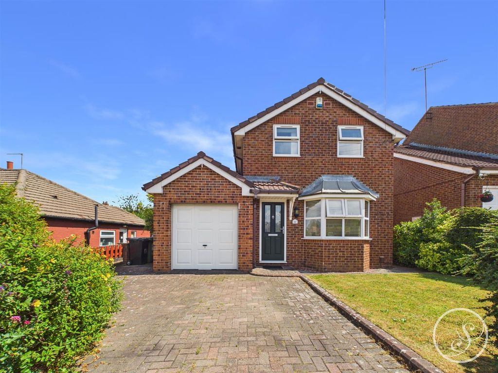 Property photo 1 of 19 External