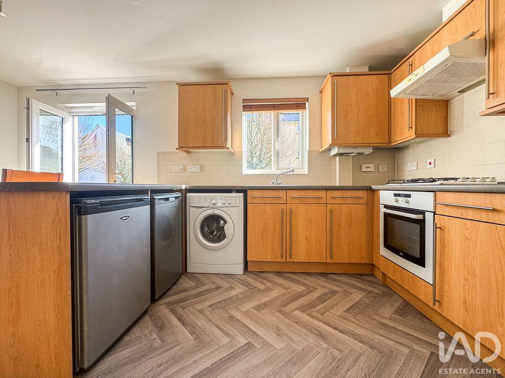 Property photo 3 of 15