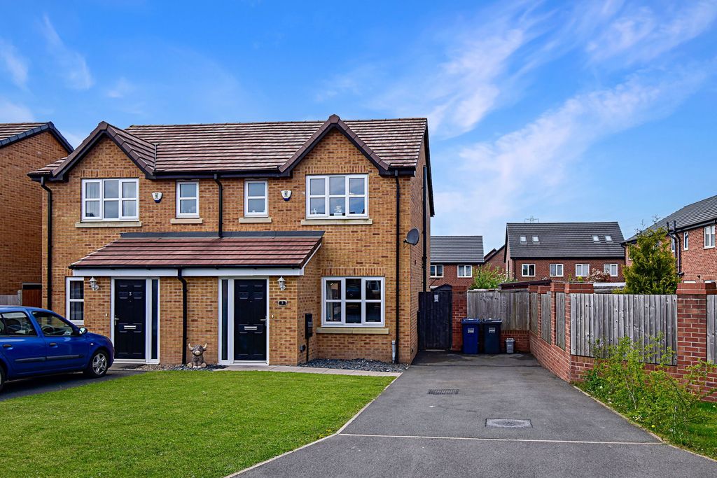 Property photo 1 of 13