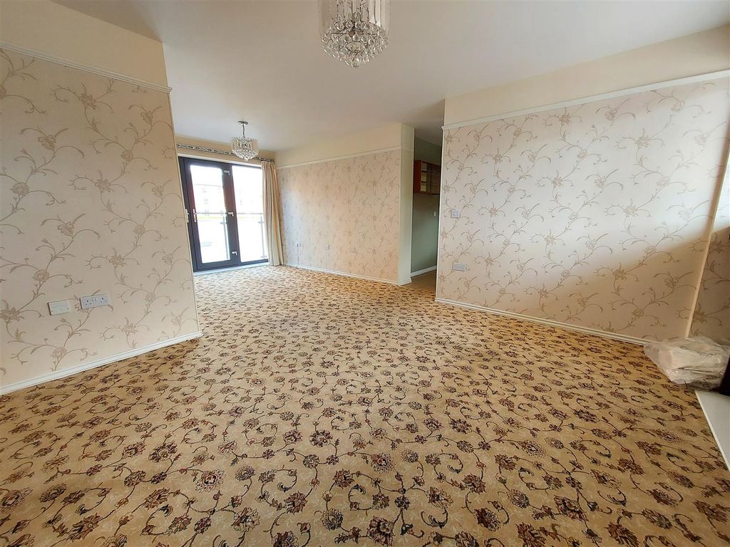 Property photo 2 of 14 Open Plan Living Area