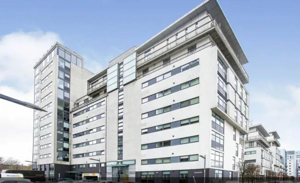 Property photo 1 of 9