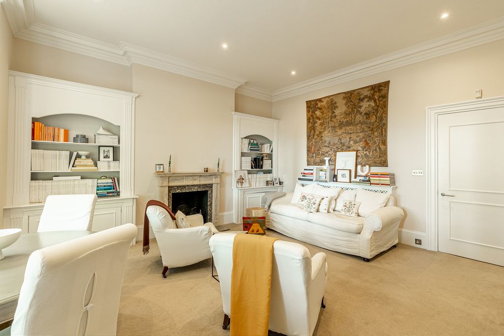 Property photo 3 of 15 Picture 3