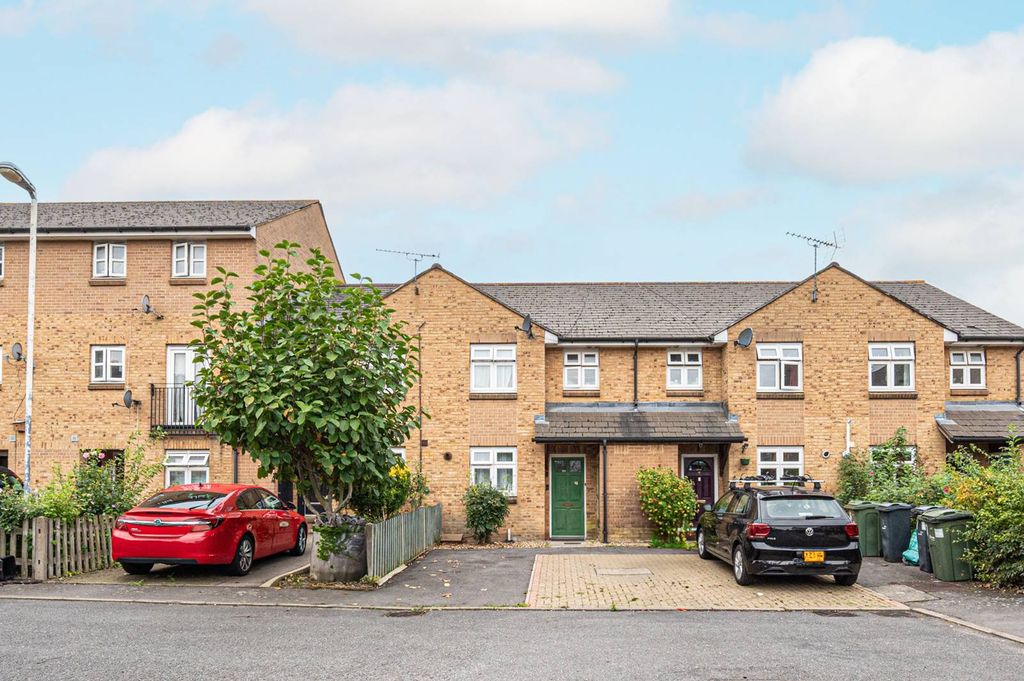 Property photo 2 of 7