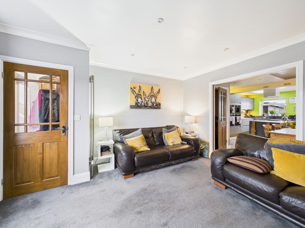 Property photo 3 of 24 Living Room