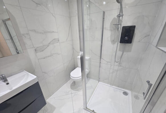 Additional image 14 of 10 bed flat for sale32 Apartments For Sale, Varis Court, Station Approach Road, Coulsdon CR5