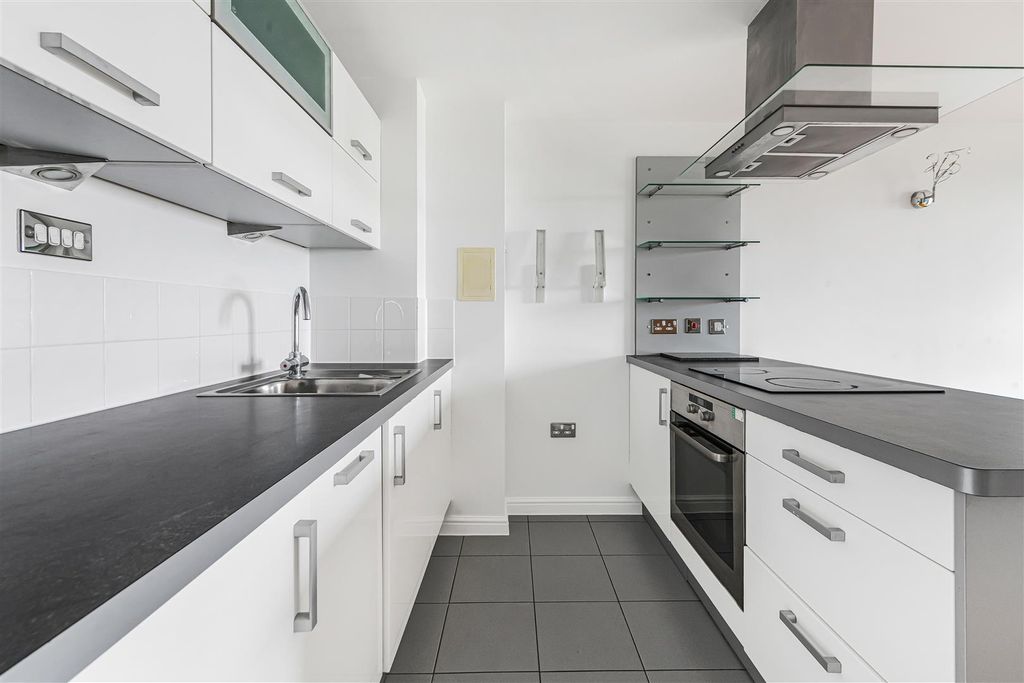 Property photo 3 of 14 20_81098.Jpg