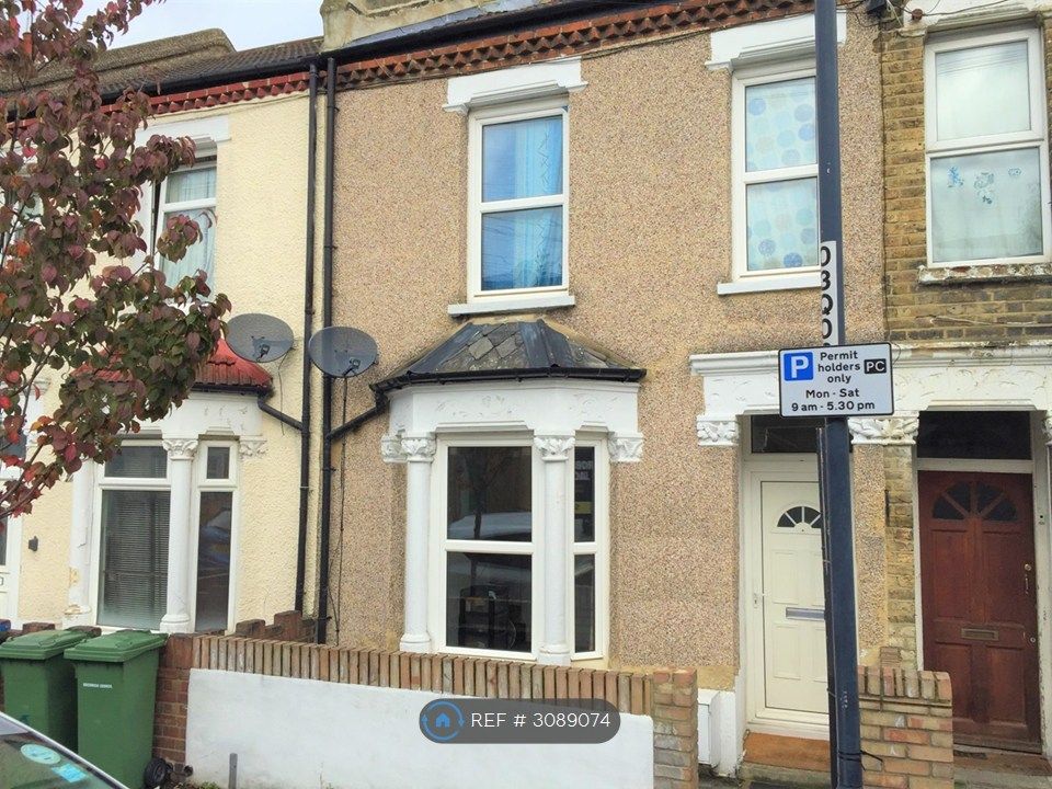 Property photo 1 of 9 External
