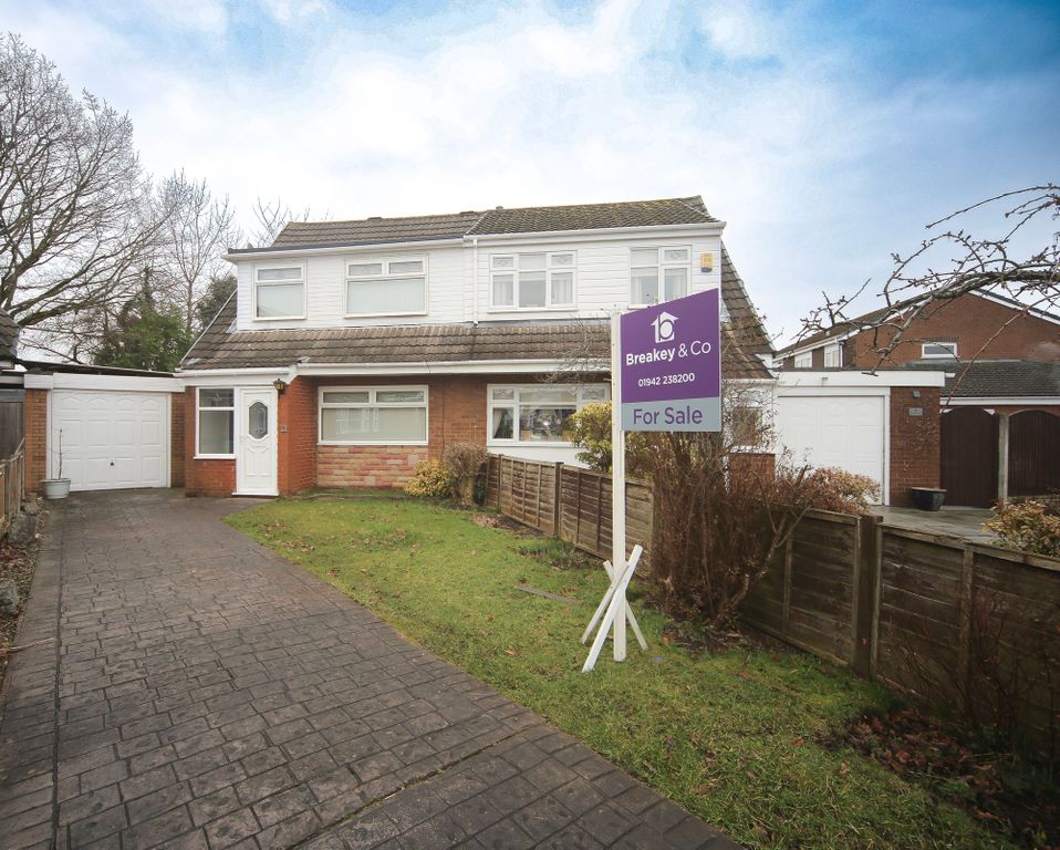 Property photo 1 of 23