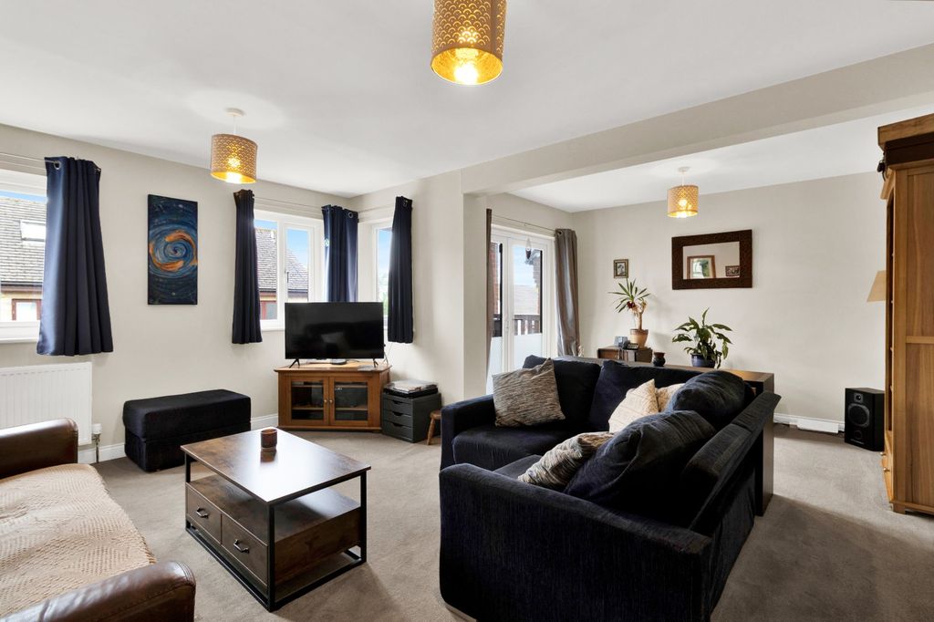 Property photo 3 of 29 Picture No. 08