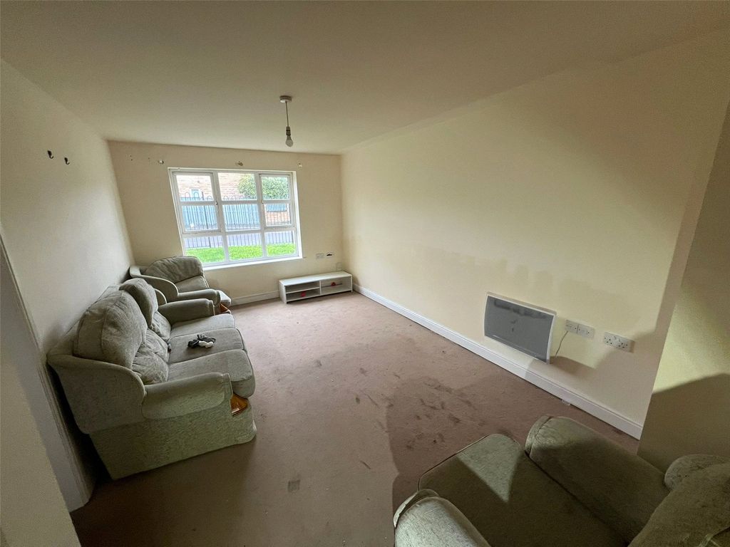 Property photo 3 of 10 Picture No. 07