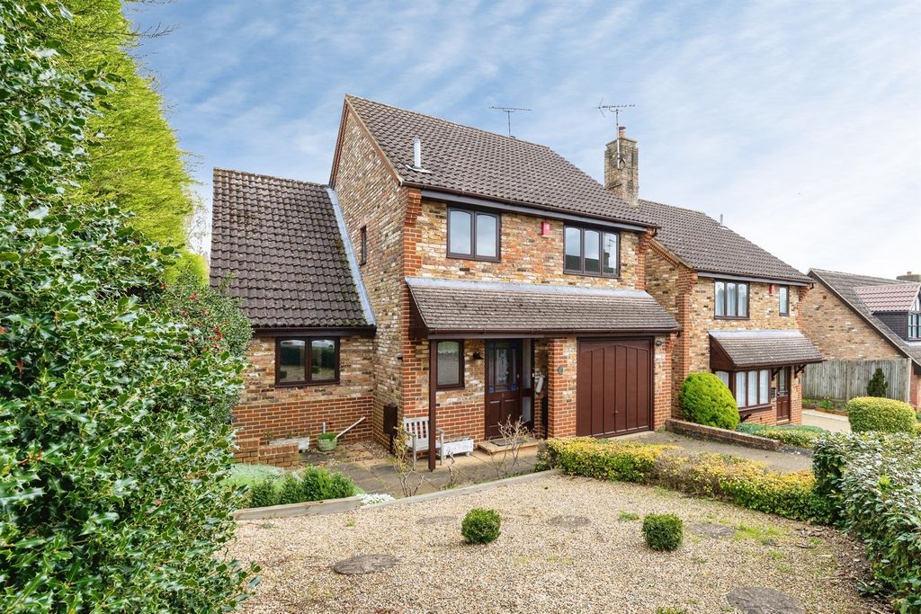 Property photo 1 of 12