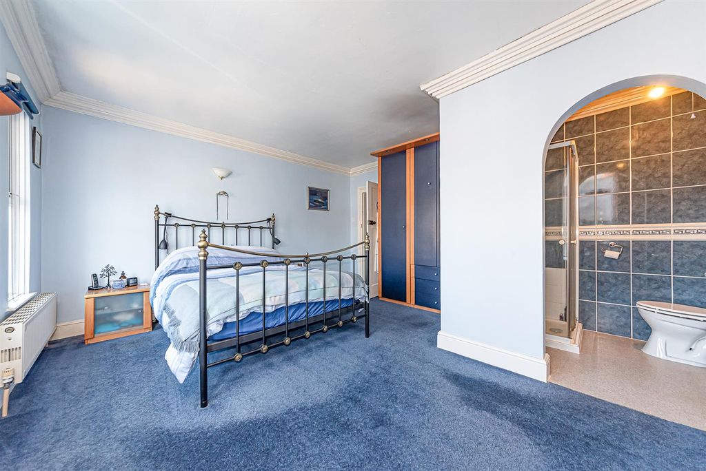 Property photo 2 of 23 113 St Michaels Road (8).Jpg