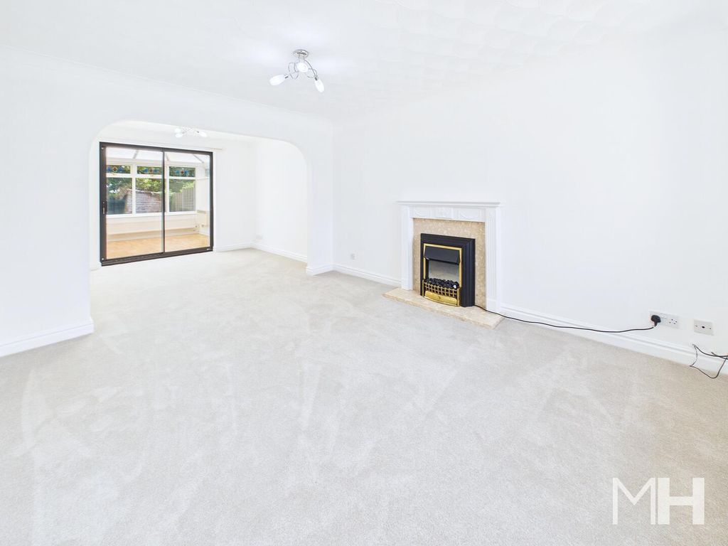 Property photo 3 of 28 Living Room