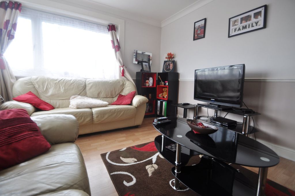 Property photo 2 of 6