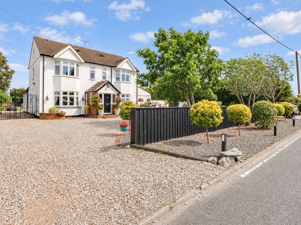 Property photo 2 of 42