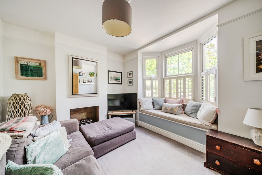 Property photo 2 of 21 1453608-1-69Fc679...