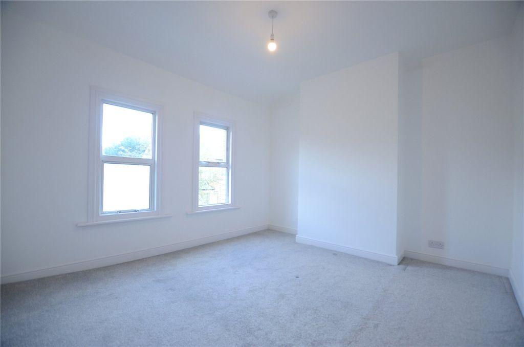 Property photo 3 of 7 Picture No. 04