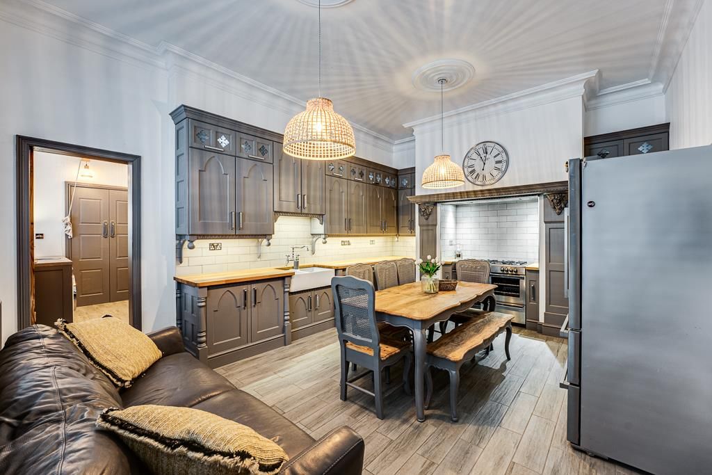 Property photo 2 of 63 40 Lower Street, Kettering (2 Of 15).Jpg