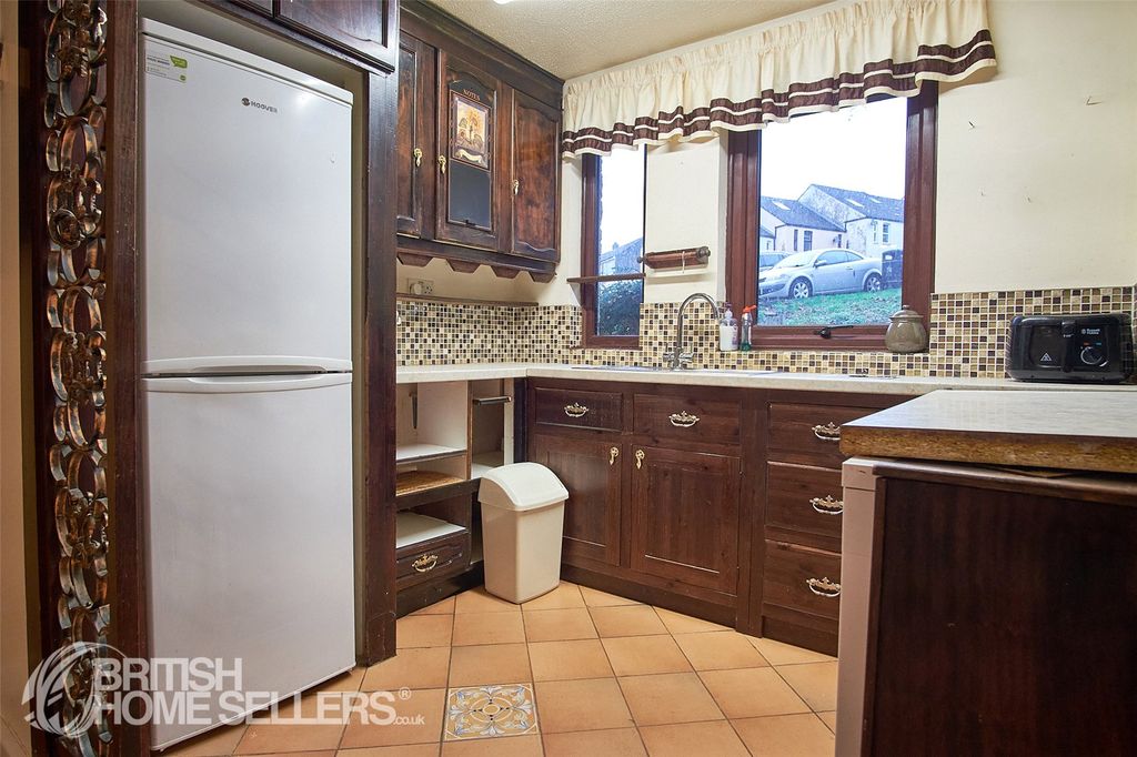 Property photo 3 of 21 Picture No. 17