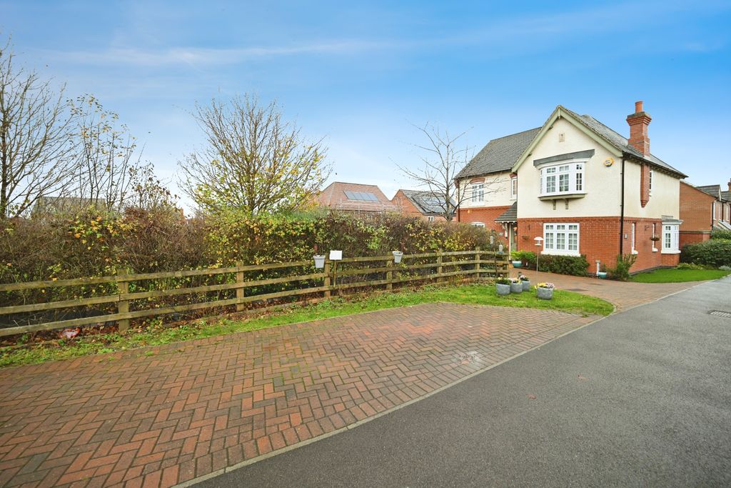 Property photo 2 of 24