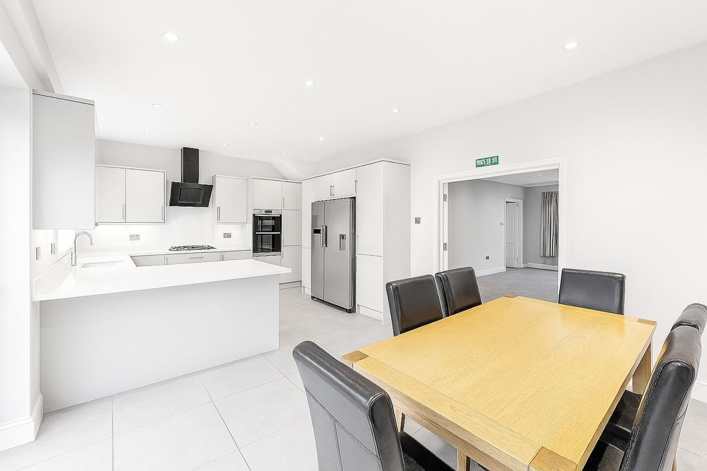 Property photo 1 of 16 Kitchen