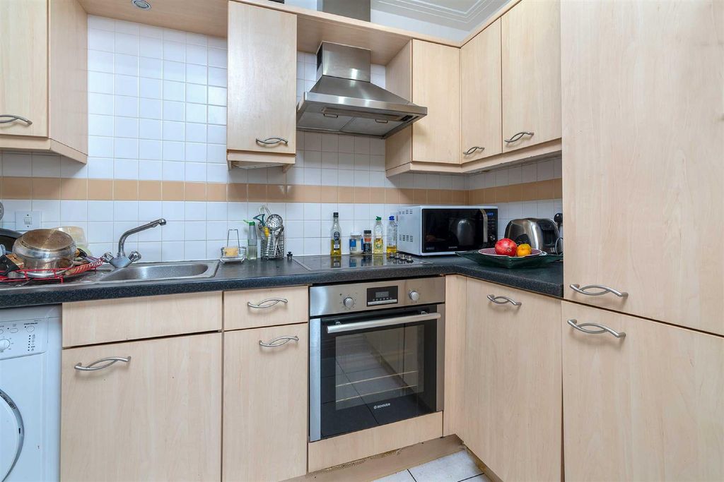 Property photo 3 of 9