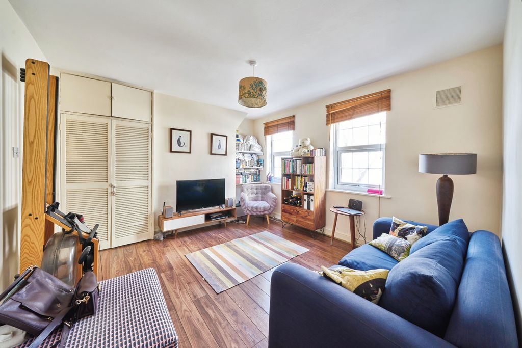 Property photo 3 of 17 Photography