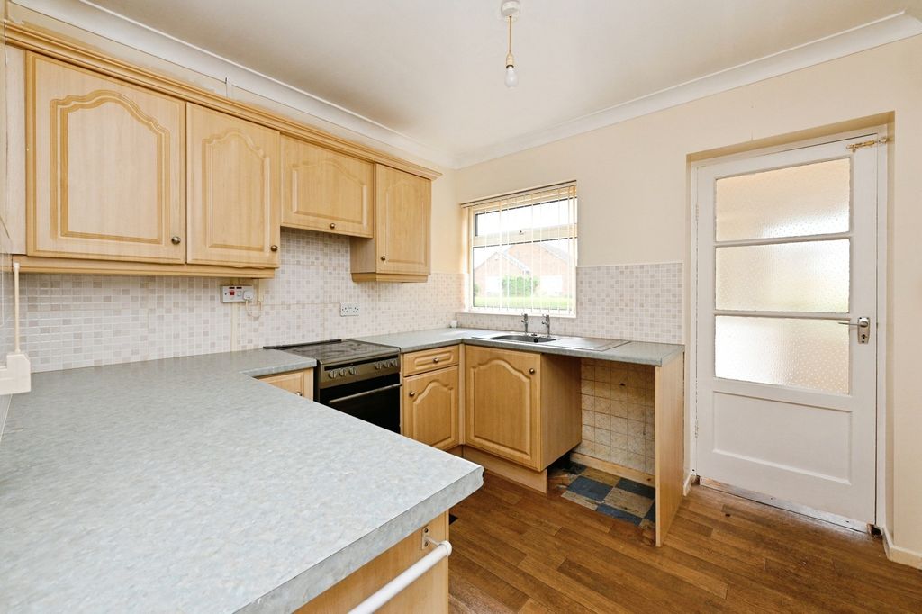Property photo 3 of 17 Photo