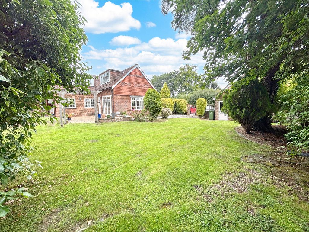 Property photo 2 of 15 Picture No. 13