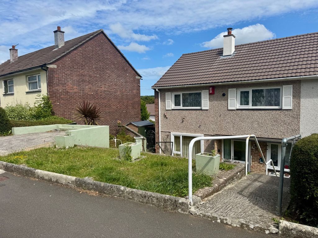 Property photo 1 of 19 Front