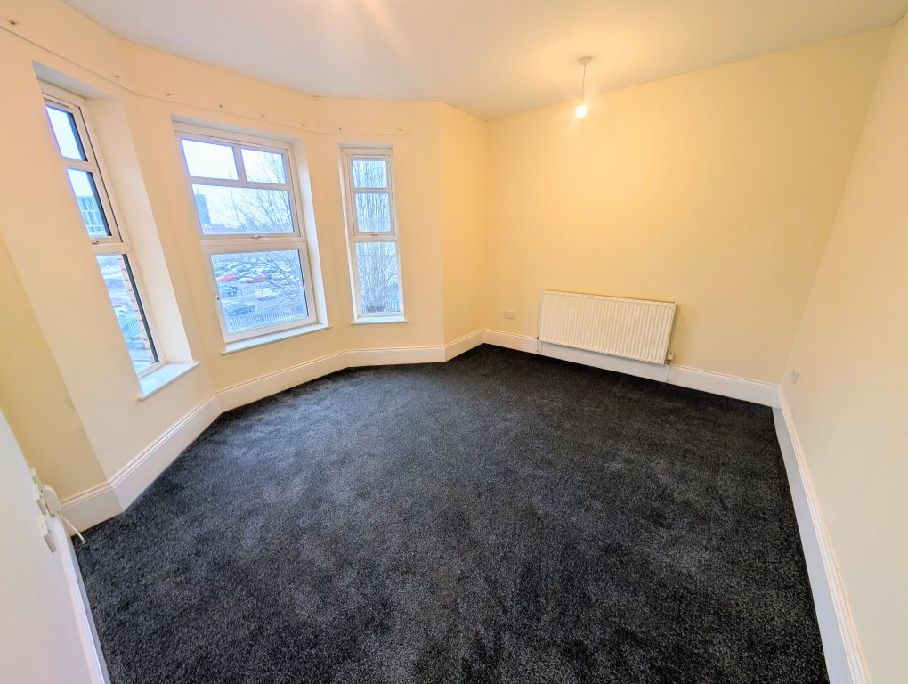 Property photo 2 of 6 Pxl_20260126_103605463~2