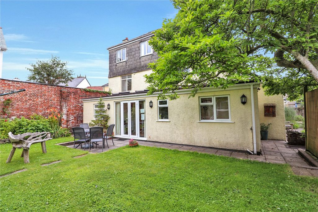 Property photo 1 of 28 Picture No. 52