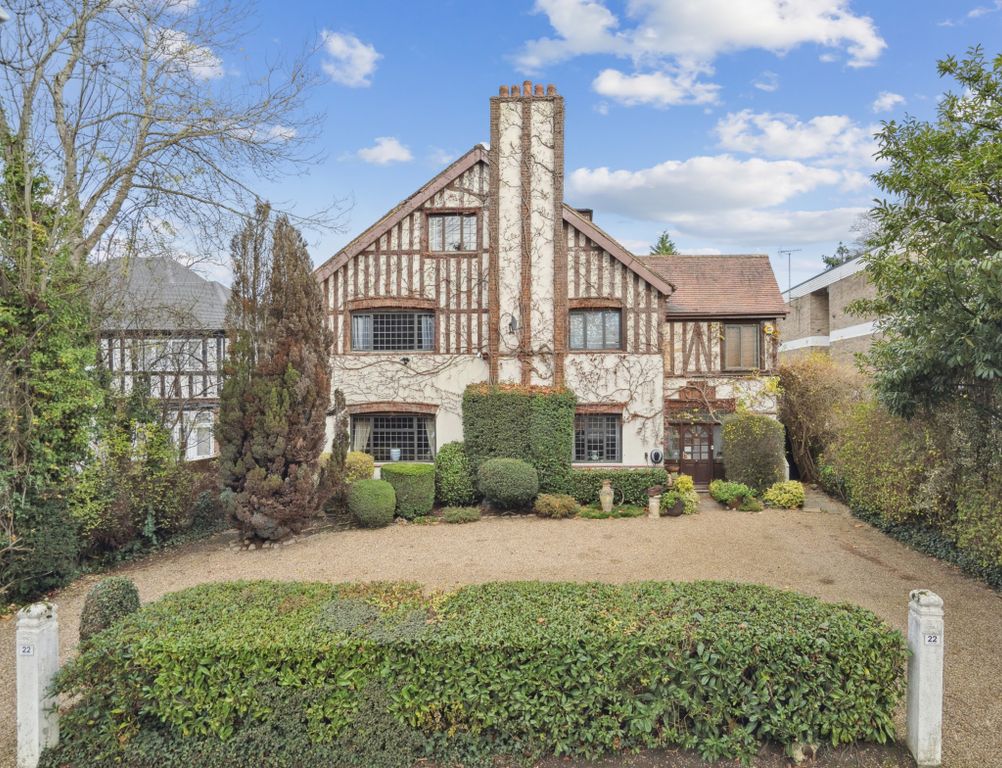 Property photo 1 of 23