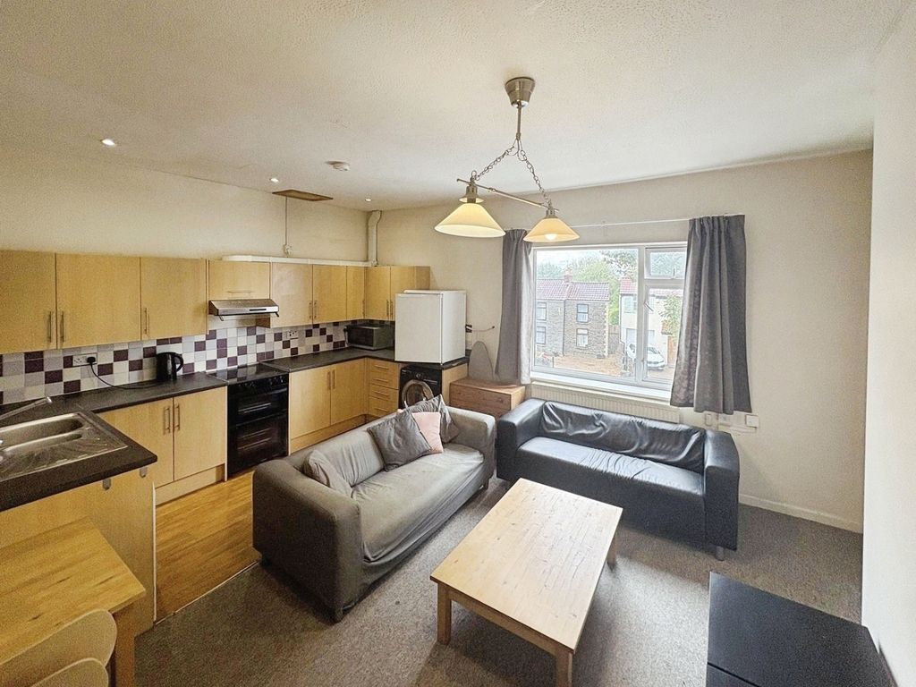 Property photo 1 of 24 Pbox-Img.Jpg