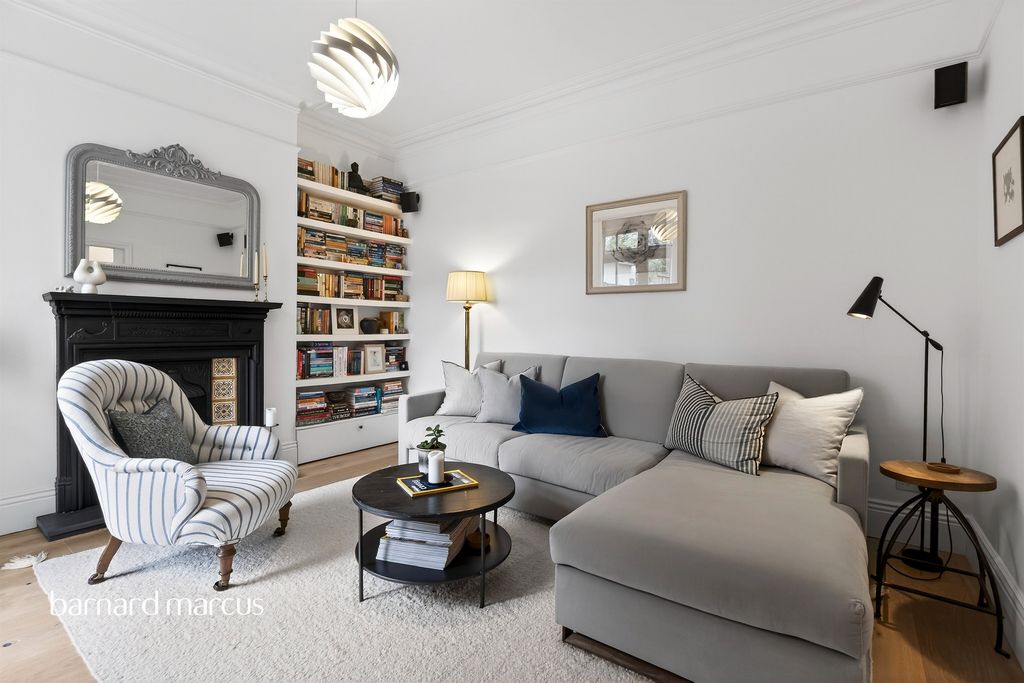 Property photo 3 of 21