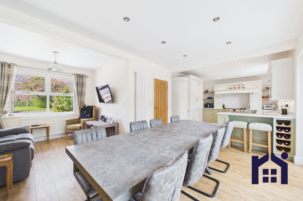 Property photo 2 of 26 Heart Of The Home