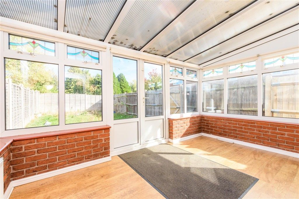 Property photo 3 of 8 Conservatory