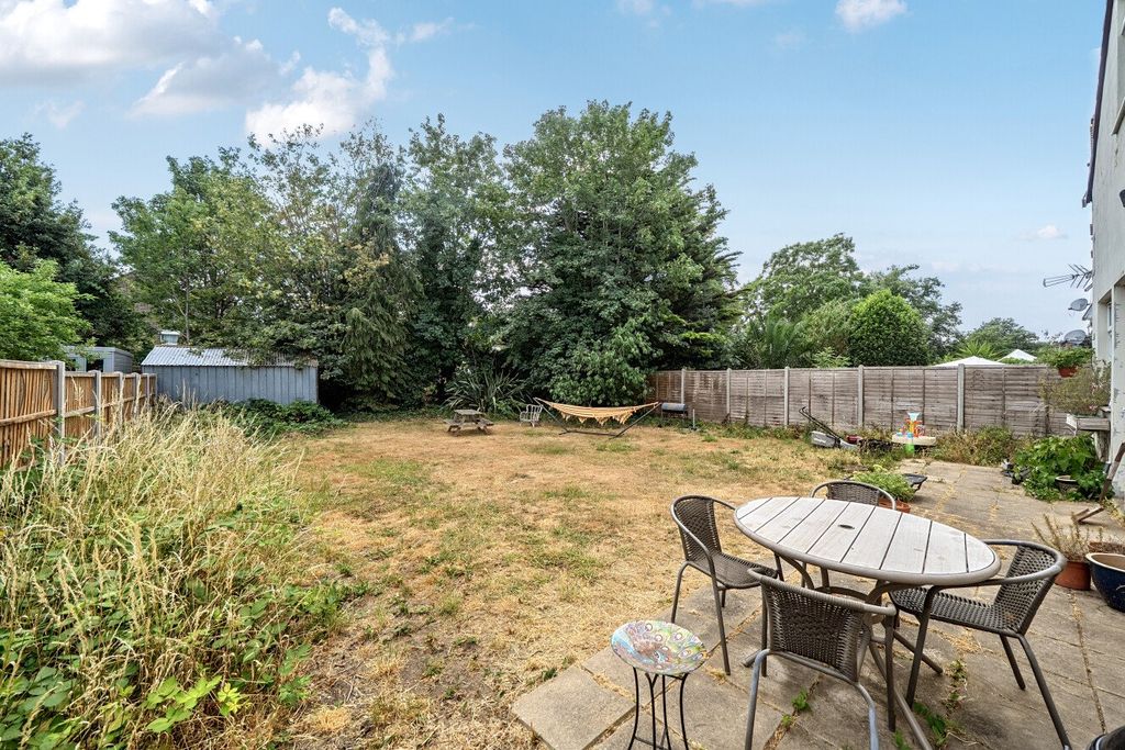 Property photo 2 of 19 Picture 2
