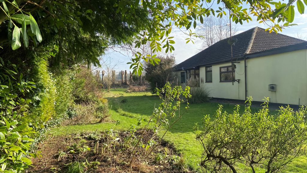 Property photo 2 of 28 6