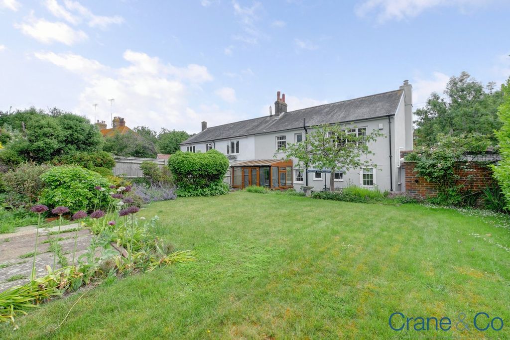 Property photo 3 of 36