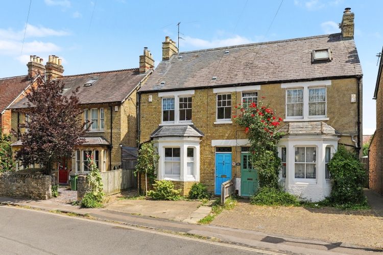 Property photo 1 of 9 334058