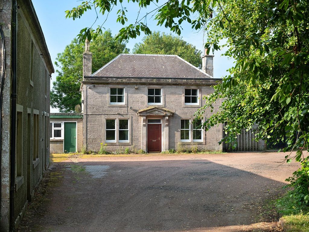Property photo 3 of 18 Picture No. 01