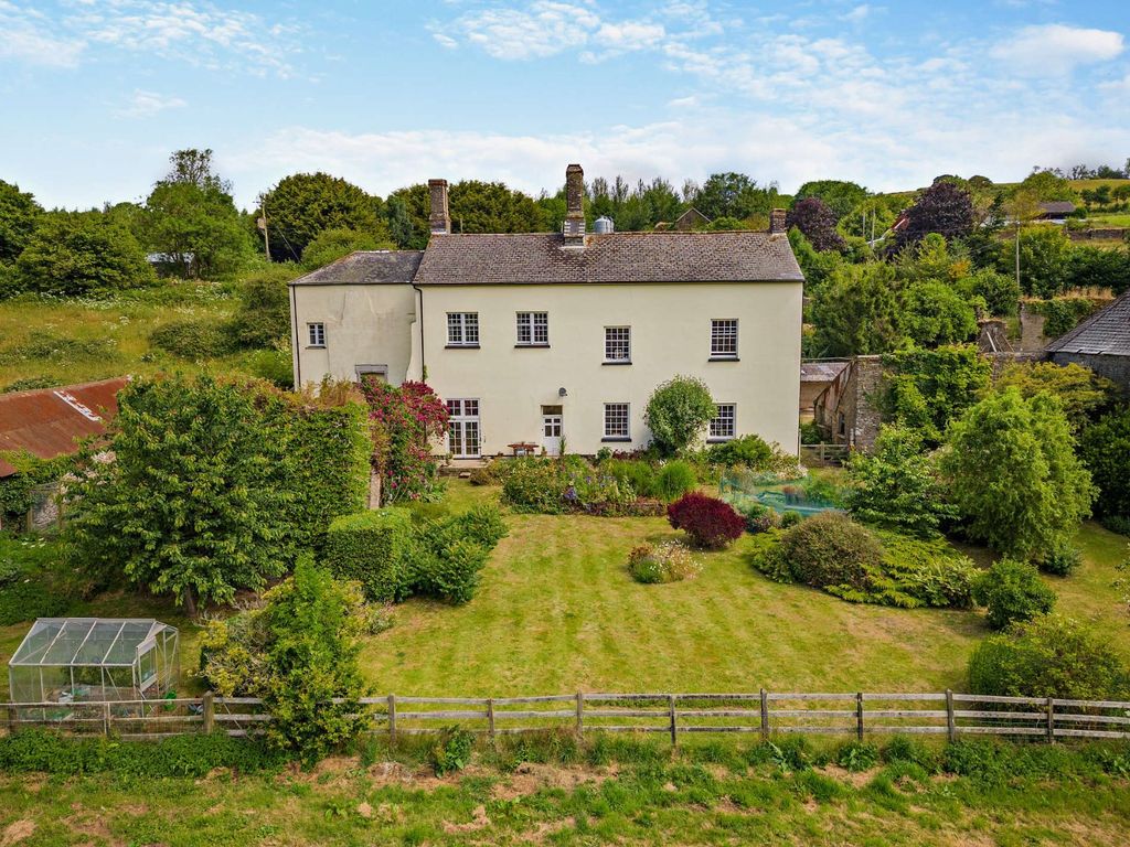 Property photo 1 of 13 Picture No. 02