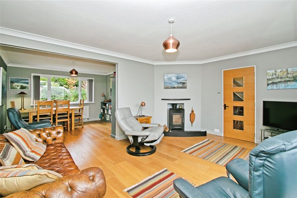 Property photo 2 of 22 Picture No. 15