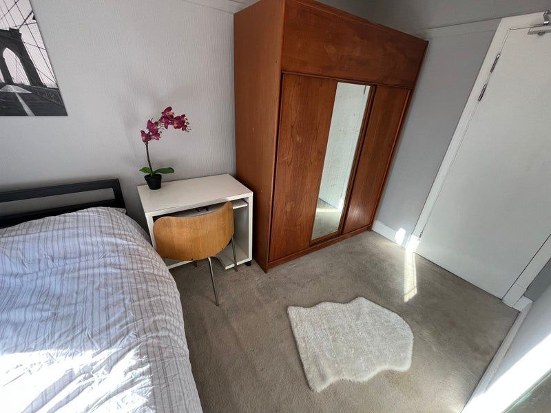 Property photo 3 of 13 Room 4- £650, Available From 21/08/2025