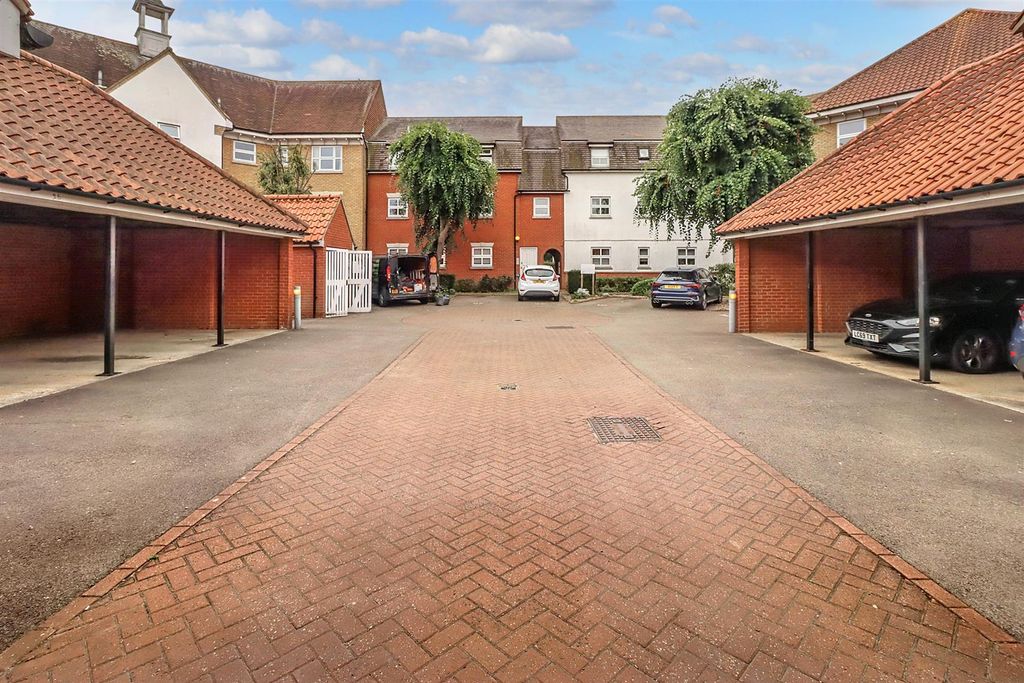 Property photo 2 of 16 36 Tallow Gate Outside-4.Jpg