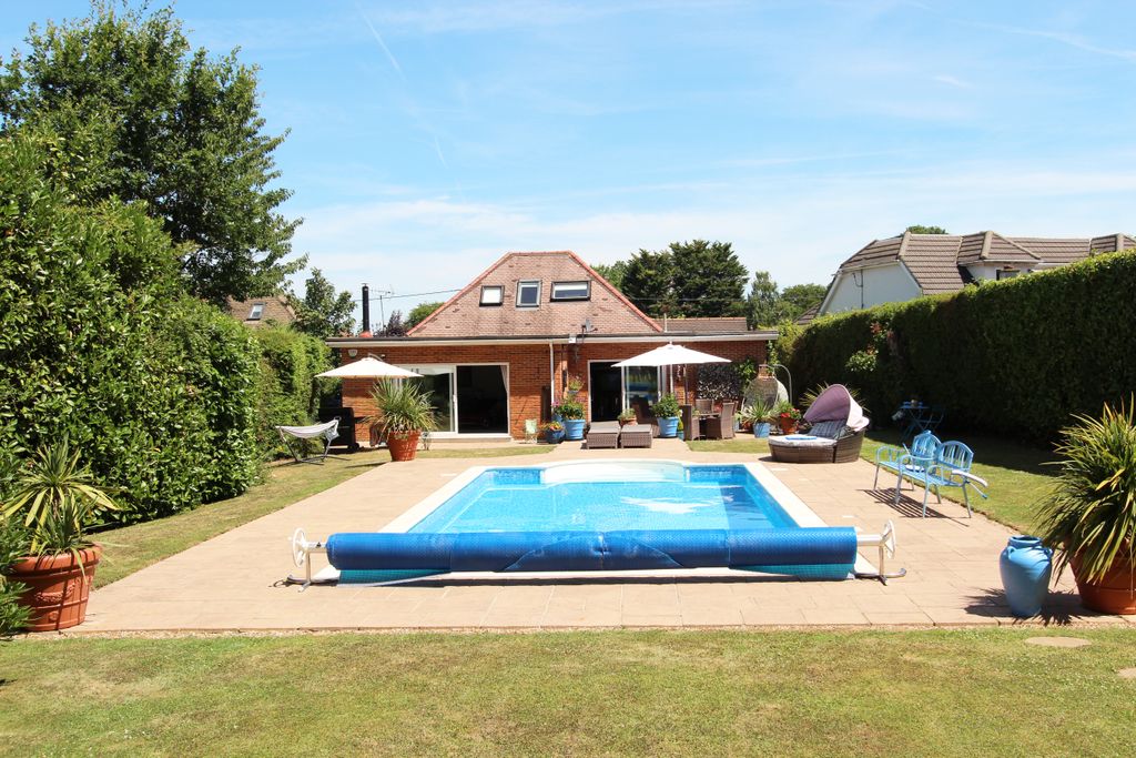 Property photo 2 of 43 Img_5900A