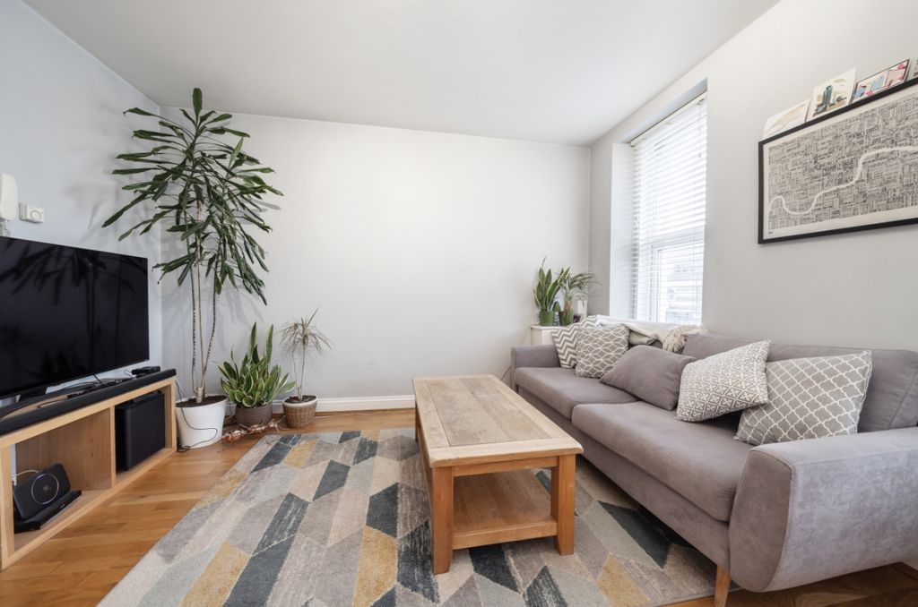 Property photo 3 of 20 961233 (3)